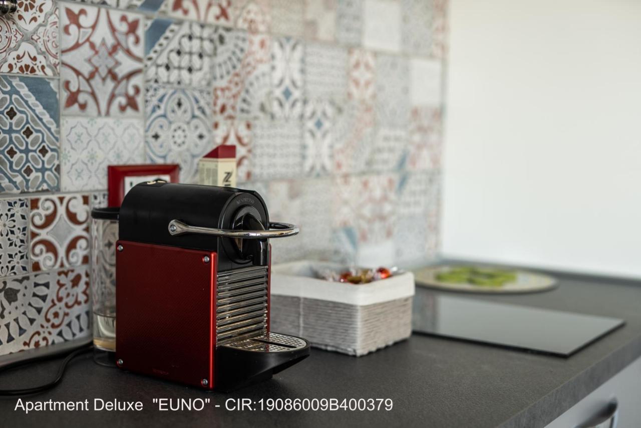 אנה Rocca Di Cerere "Rocca Da Zeru" Apartments מראה חיצוני תמונה