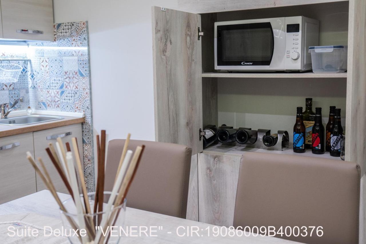 אנה Rocca Di Cerere "Rocca Da Zeru" Apartments מראה חיצוני תמונה