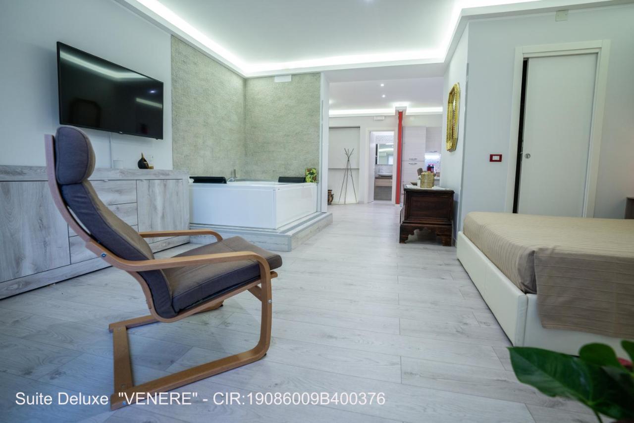אנה Rocca Di Cerere "Rocca Da Zeru" Apartments מראה חיצוני תמונה